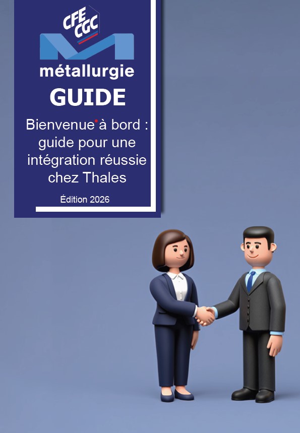 Femme et homme salarié qui se serrent la main.